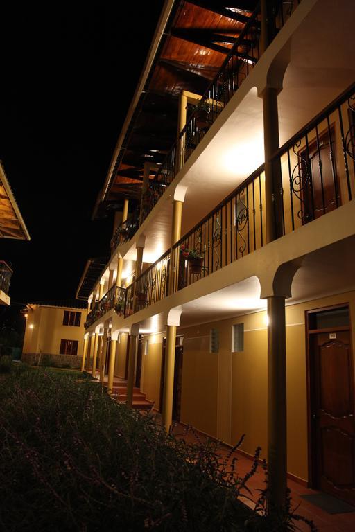 Tunupa Lodge Hotel Ollantaytambo Exterior foto